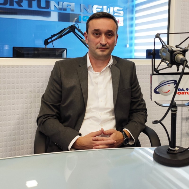 Giorgi Ghvaladze, MFI MBC s sales director, summarizes the company s ten-year accomplishments in Business News.